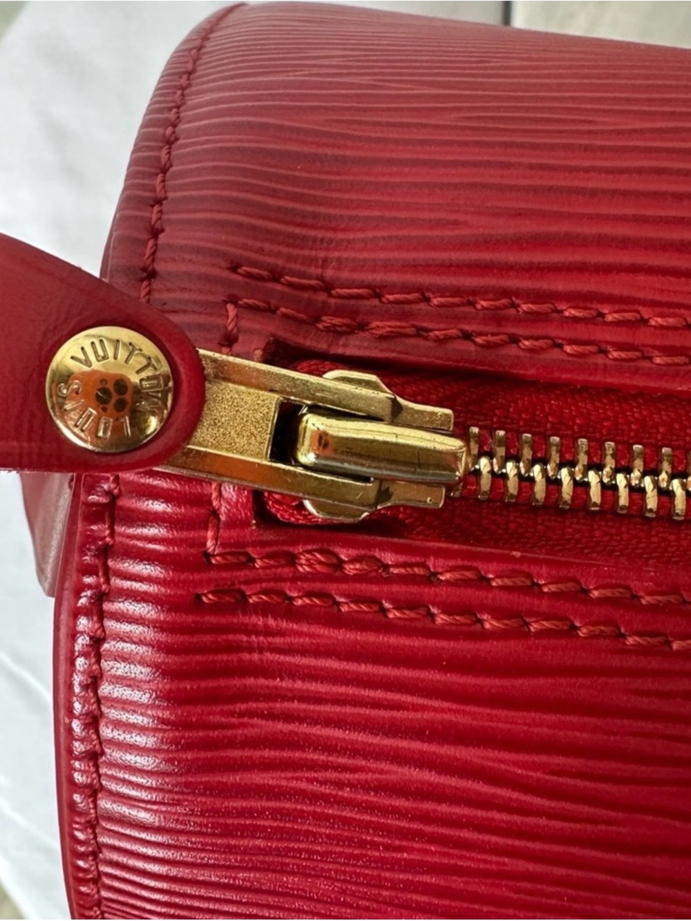 Louis Vuitton Red Epi Speedy 30 with Gold Hardware - Picture 11 of 16